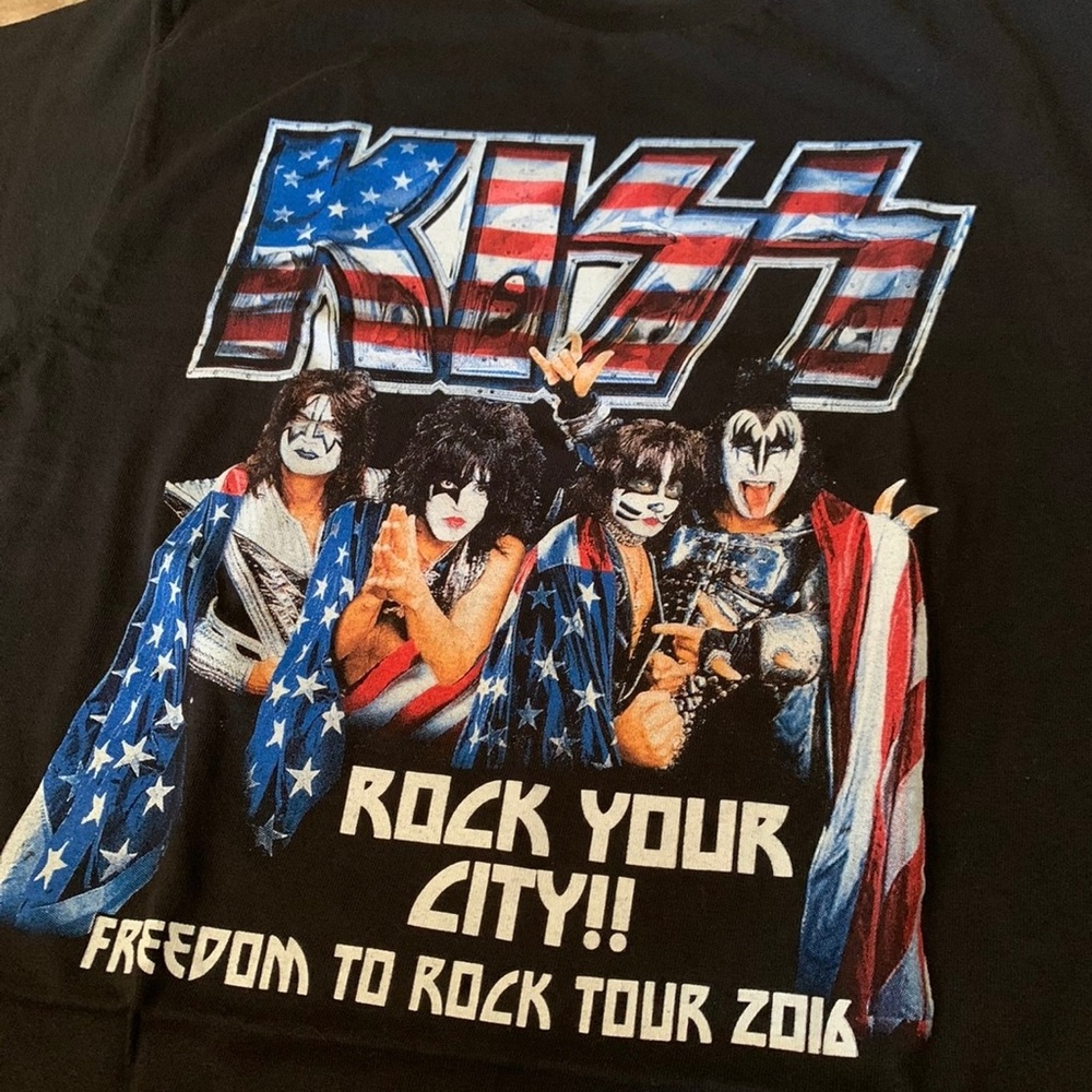 Kiss “rock your city freedom to rock tour - Picture 9 of 9